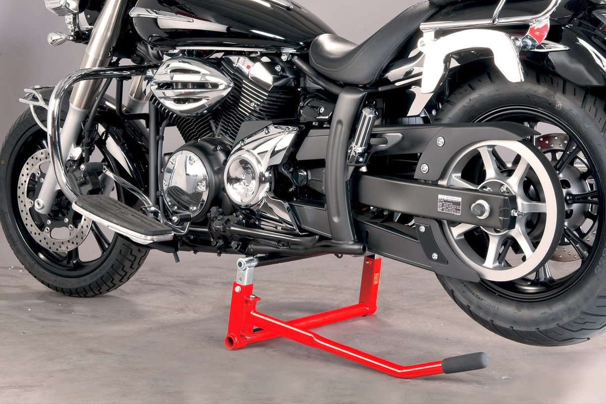 Simple and practical: this universal chopper stand performs the same function as a fitted centre stand