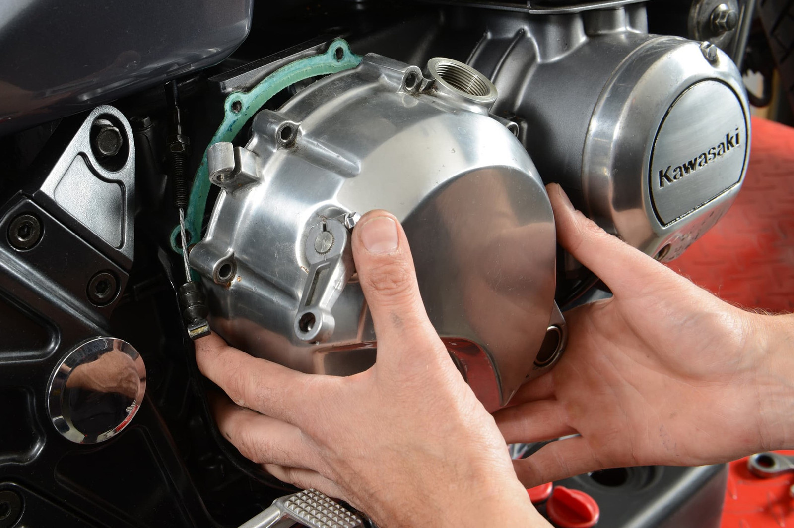 Clutch maintenance Louis 🏍