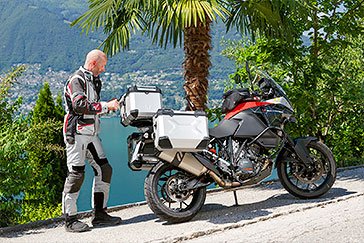 Lake Lugano - Palms in Switzerland? A feature of southern Switzerland.