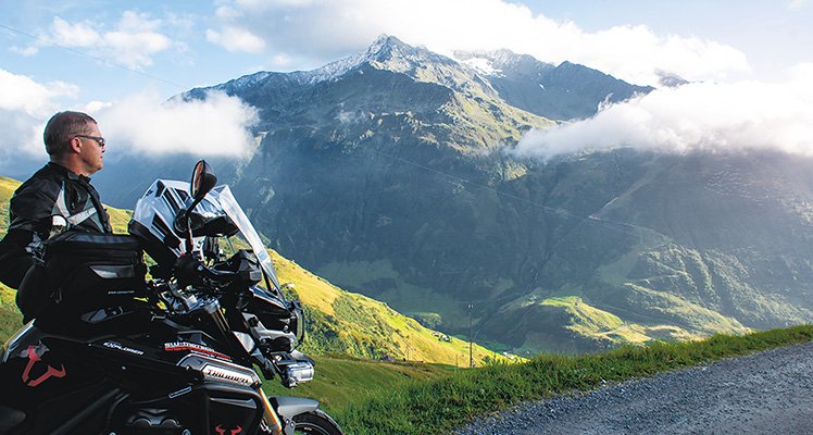 Schweizer Pässe Tour