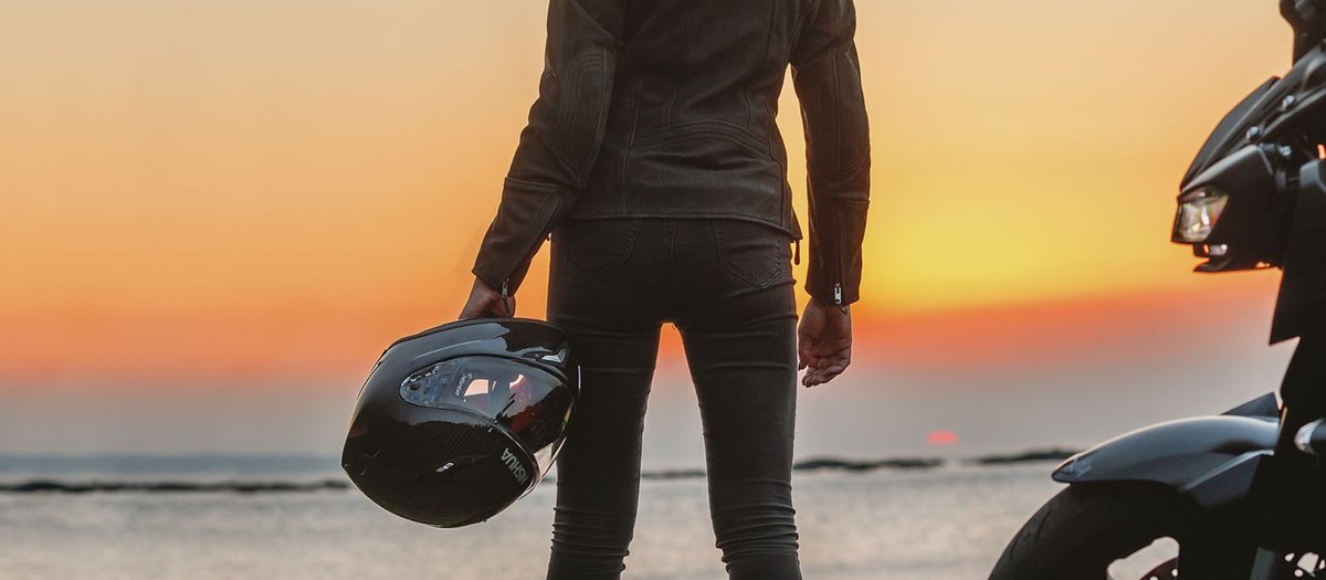 female motorcycle helmets