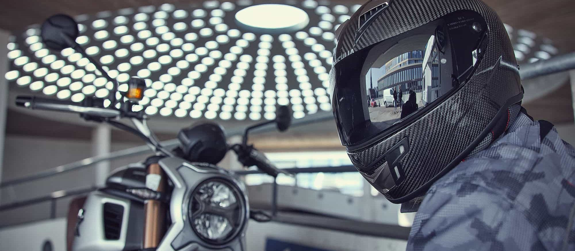 Coordinamento Italiano Motociclisti - Casco da moto ed occhiali da vista:  un connubio possibile?