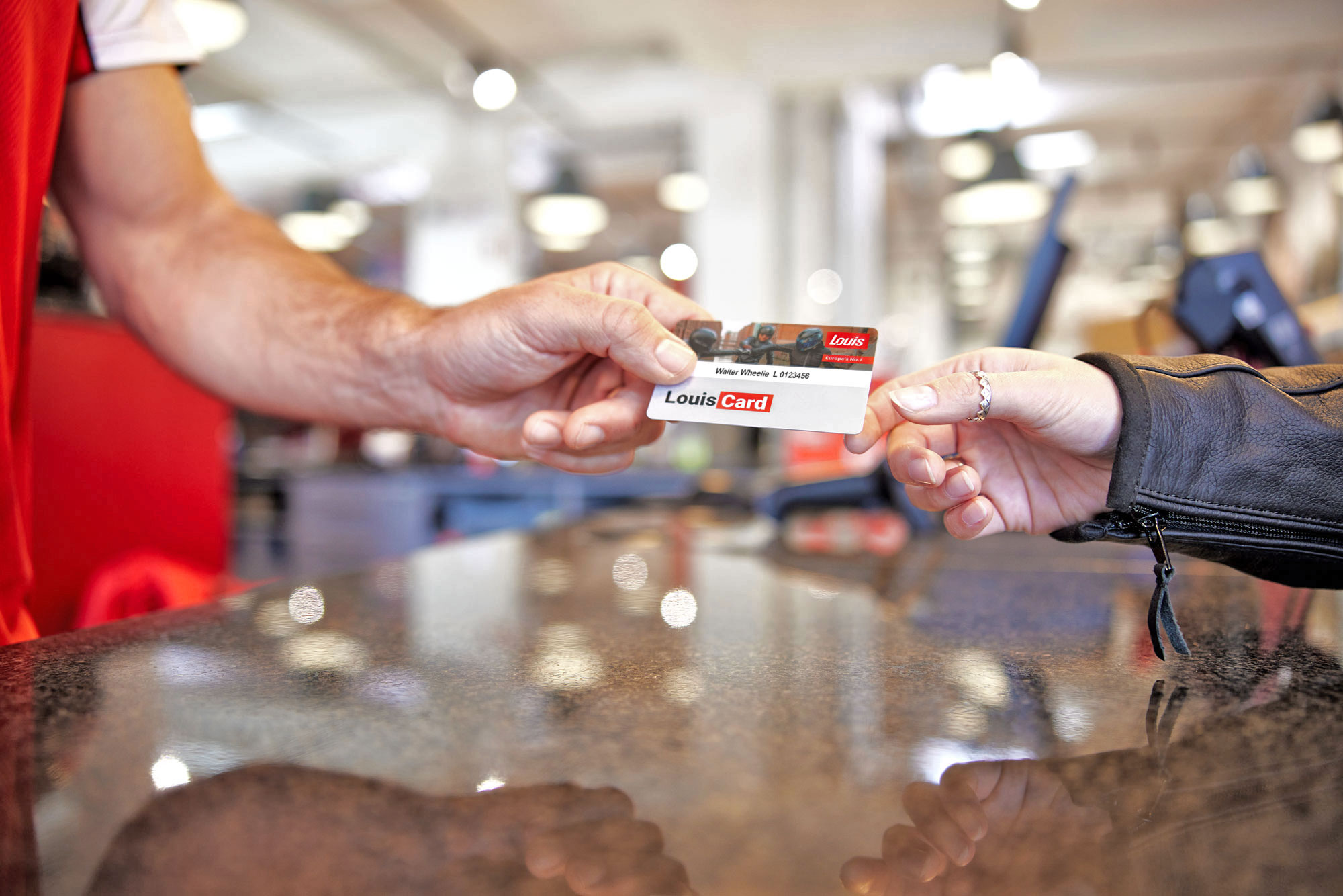 LouisCard