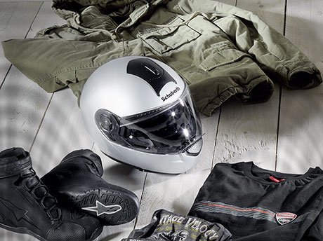 Motorrad Bekleidung & Helme