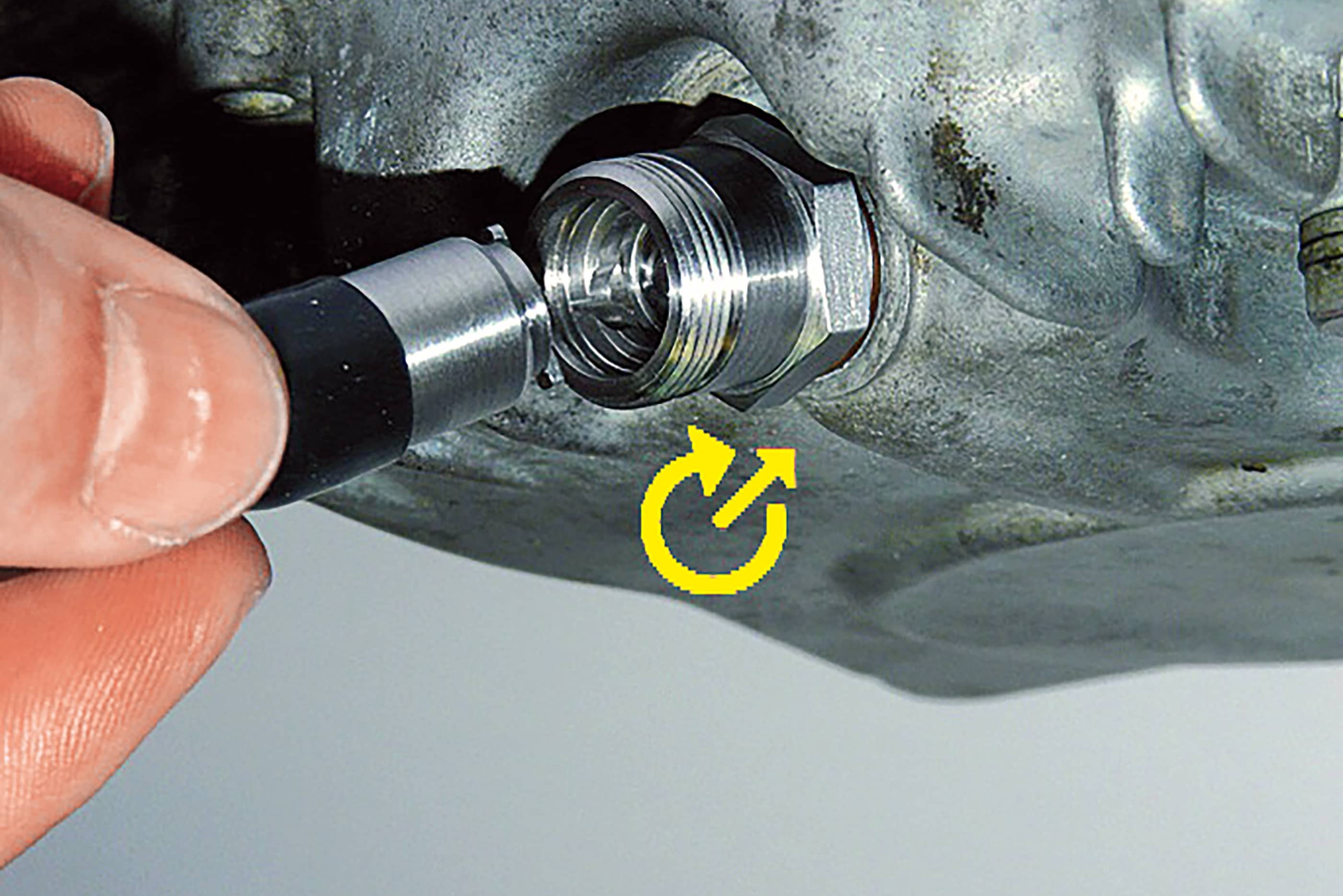 Step 6: Install a Stahlbus Oil Drain Valve