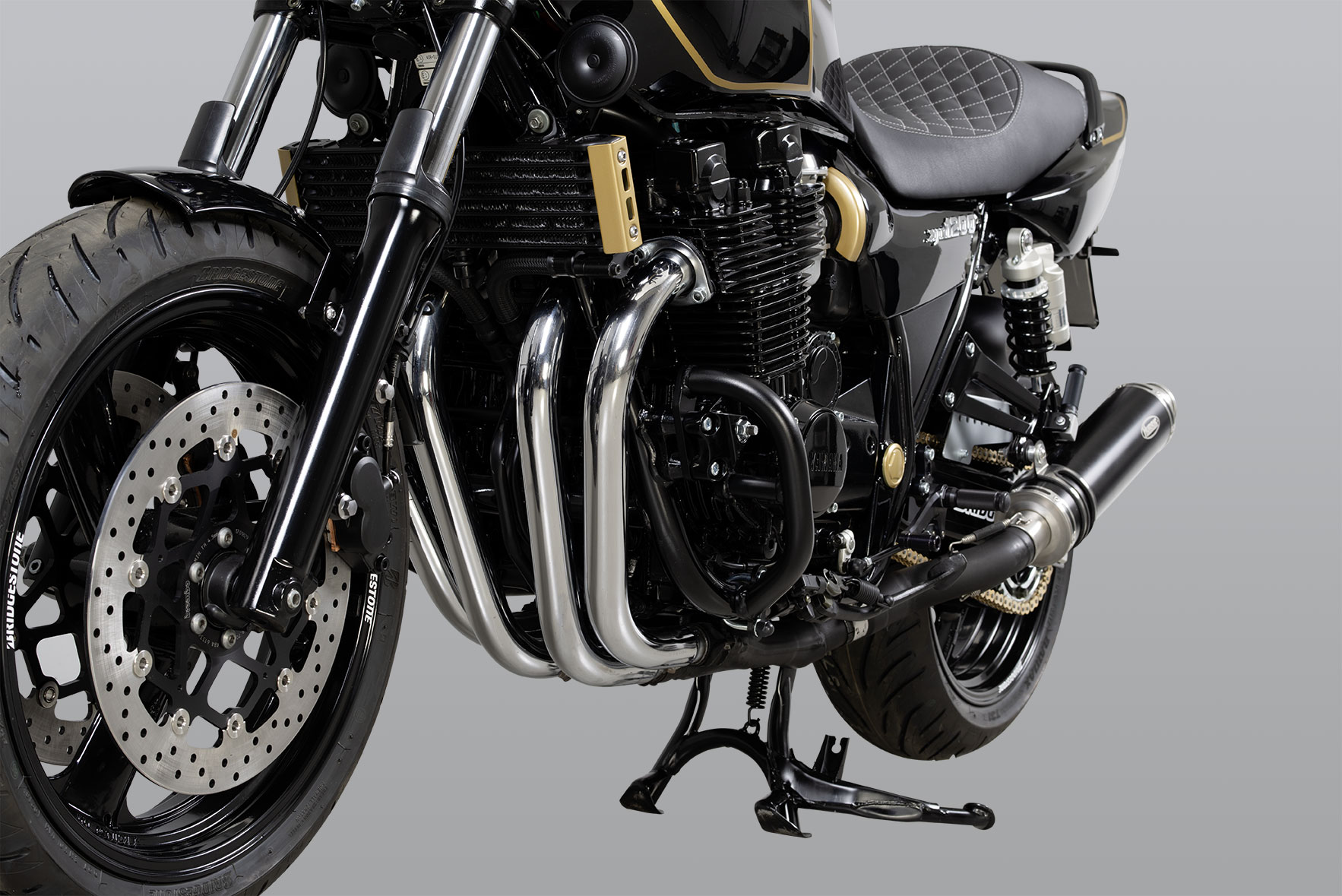 Yamaha XJR 1200 Spécial transformation moto