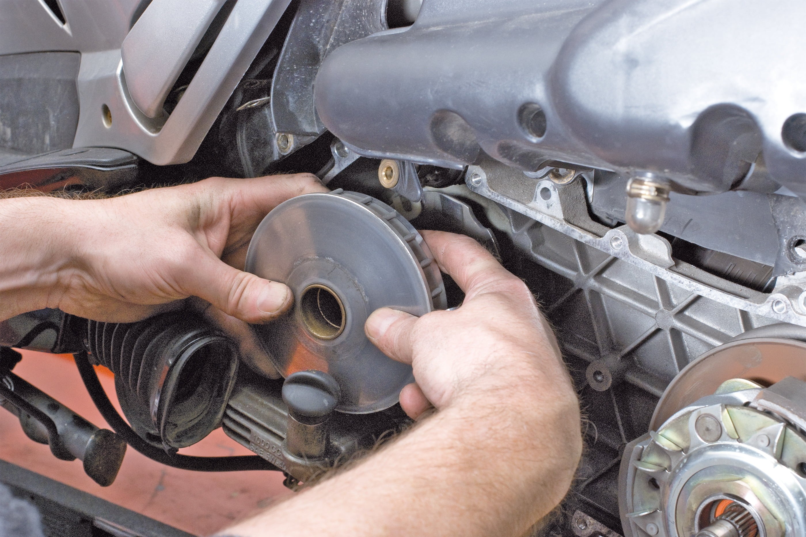 Step 8, Fig. 1: … and remove entire variator assembly from the shaft.