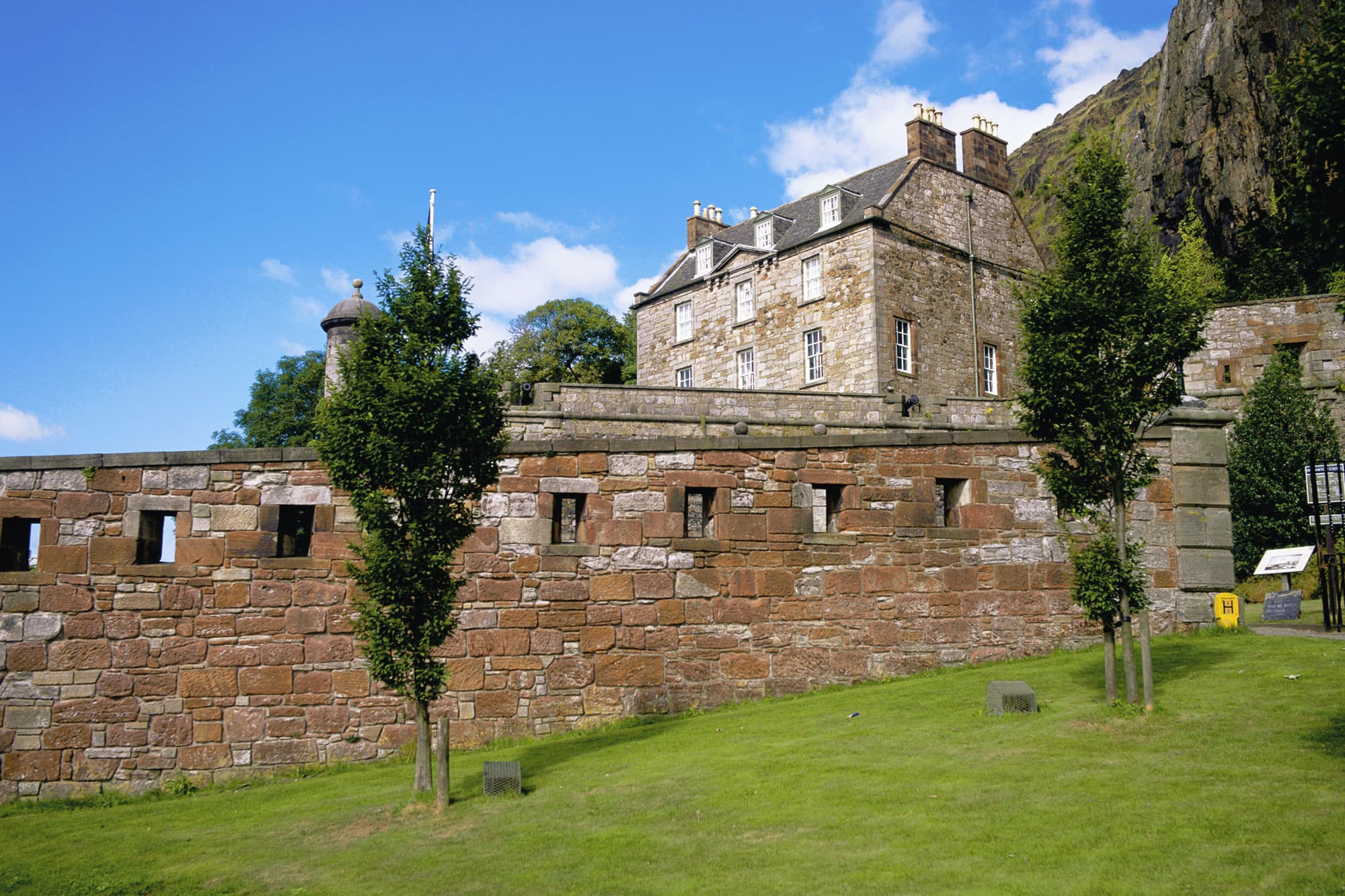 Dumbarton Castle | Paul Tomkins | VisitScotland
