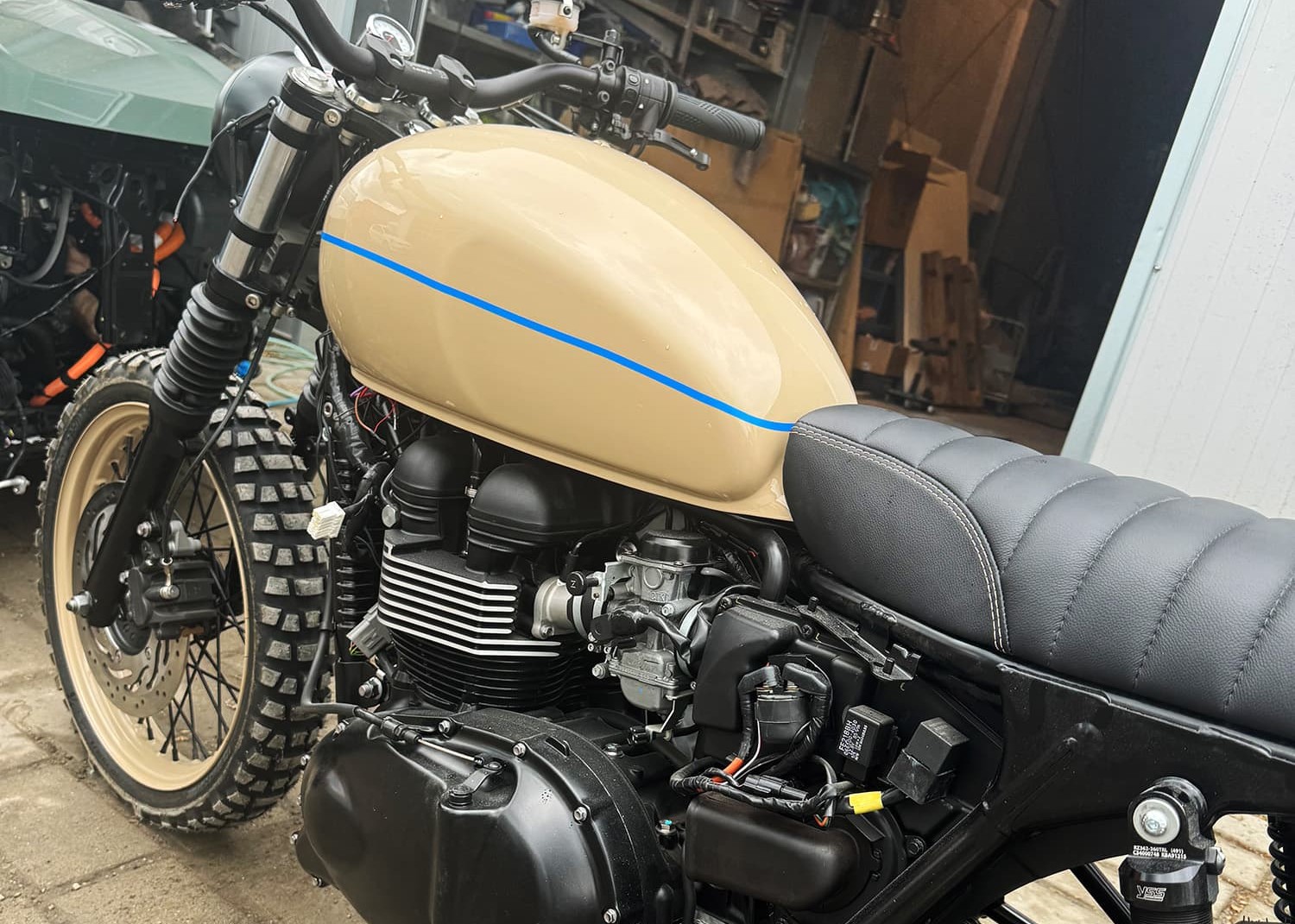 Louis Bike Specials – Triumph T100 DL