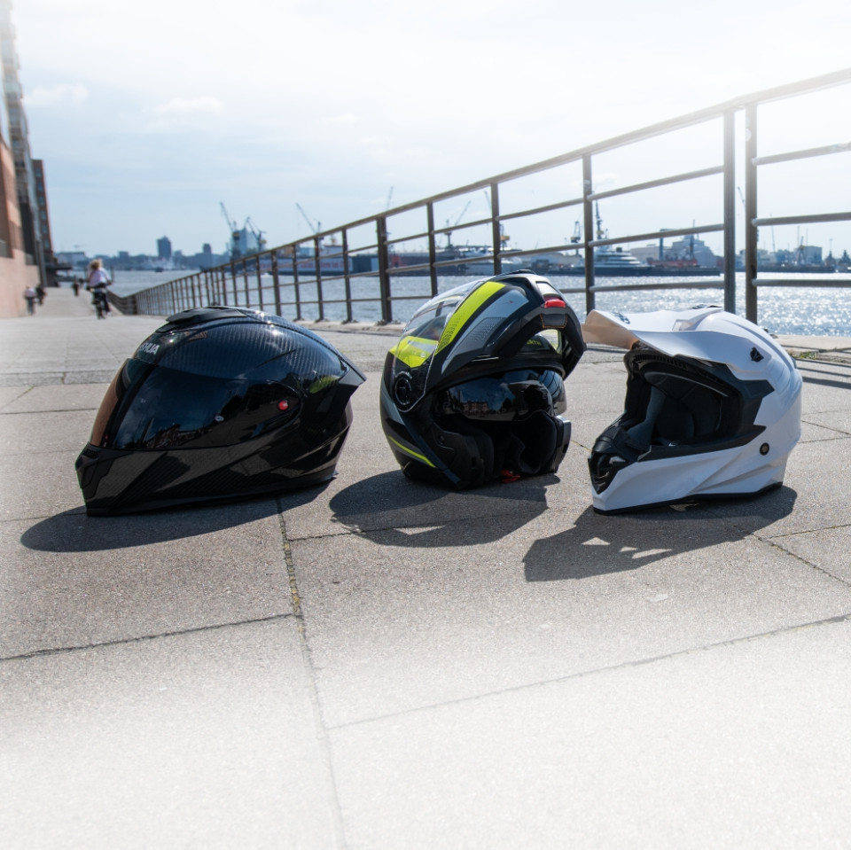 Tile Restposten Helme